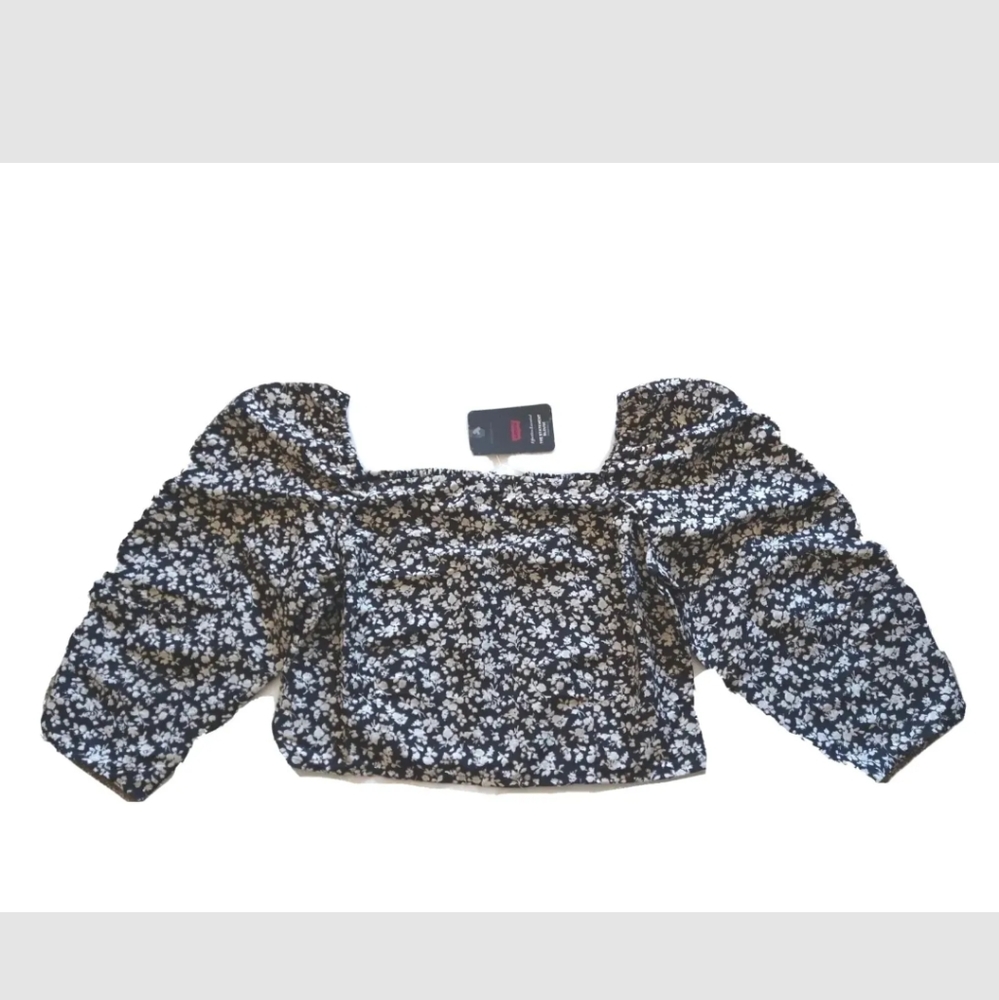 Levi's Blouse M  Black Crop Top Floral Print Square Neck 3/4 Length Sleeve NWT
